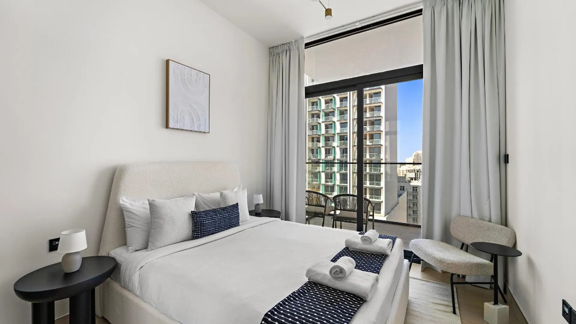Vayk - Amazing 1Br Apartment In Jvc Dubai
